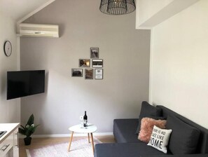 Living area - WHEN IN MOSTAR, DO IT WITH US ! (Mostar)