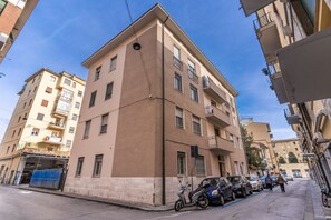 Front of property - AWESHOMEITALY - THE WONDER APARTMENT (Pisa)