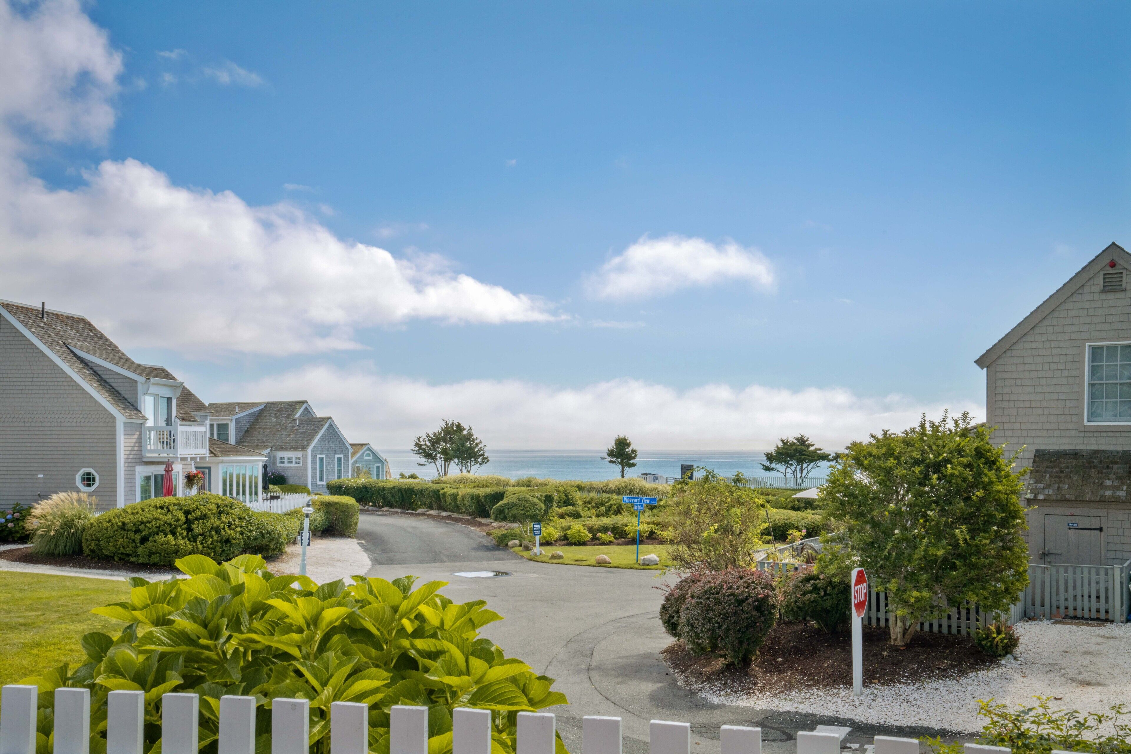 Stunning Ocean Views. Newly Renovated. Steps to Beach. Perfect Maushop Getaway.