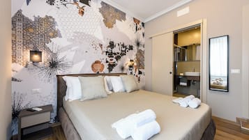 Deluxe dubbelrum för 1 person | VÀrdeförvaringsskÄp pÄ rummet och mörklÀggningsgardiner