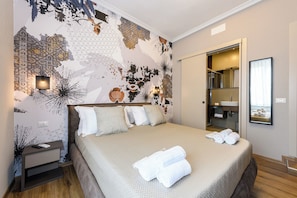 Deluxe Double Room Single Use | In-room safe, blackout curtains, iron/ironing board, free WiFi - BB Castropretorio (Rome)