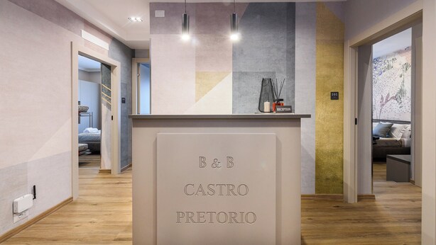 Unclassified image, 1 of 9, button - BB Castropretorio (Rome)