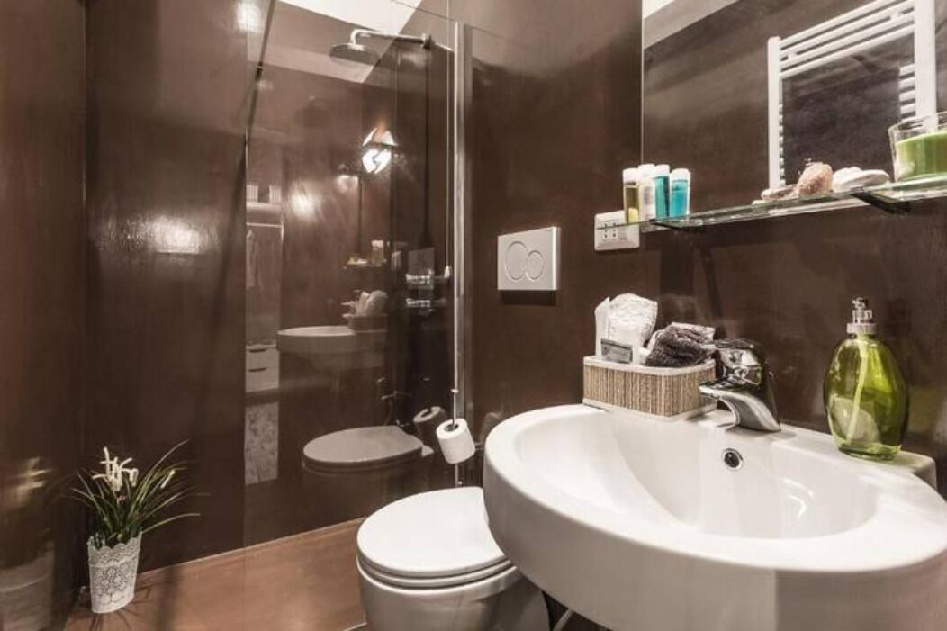 Comfort Double or Twin Room | Bathroom | Hair dryer, towels, soap, shampoo