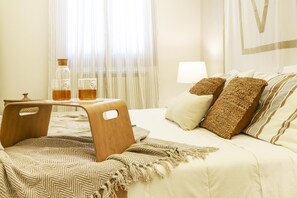 4 camere, ferro/asse da stiro, Wi-Fi gratuito, lenzuola