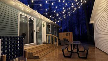 屋外ダイニングエリア