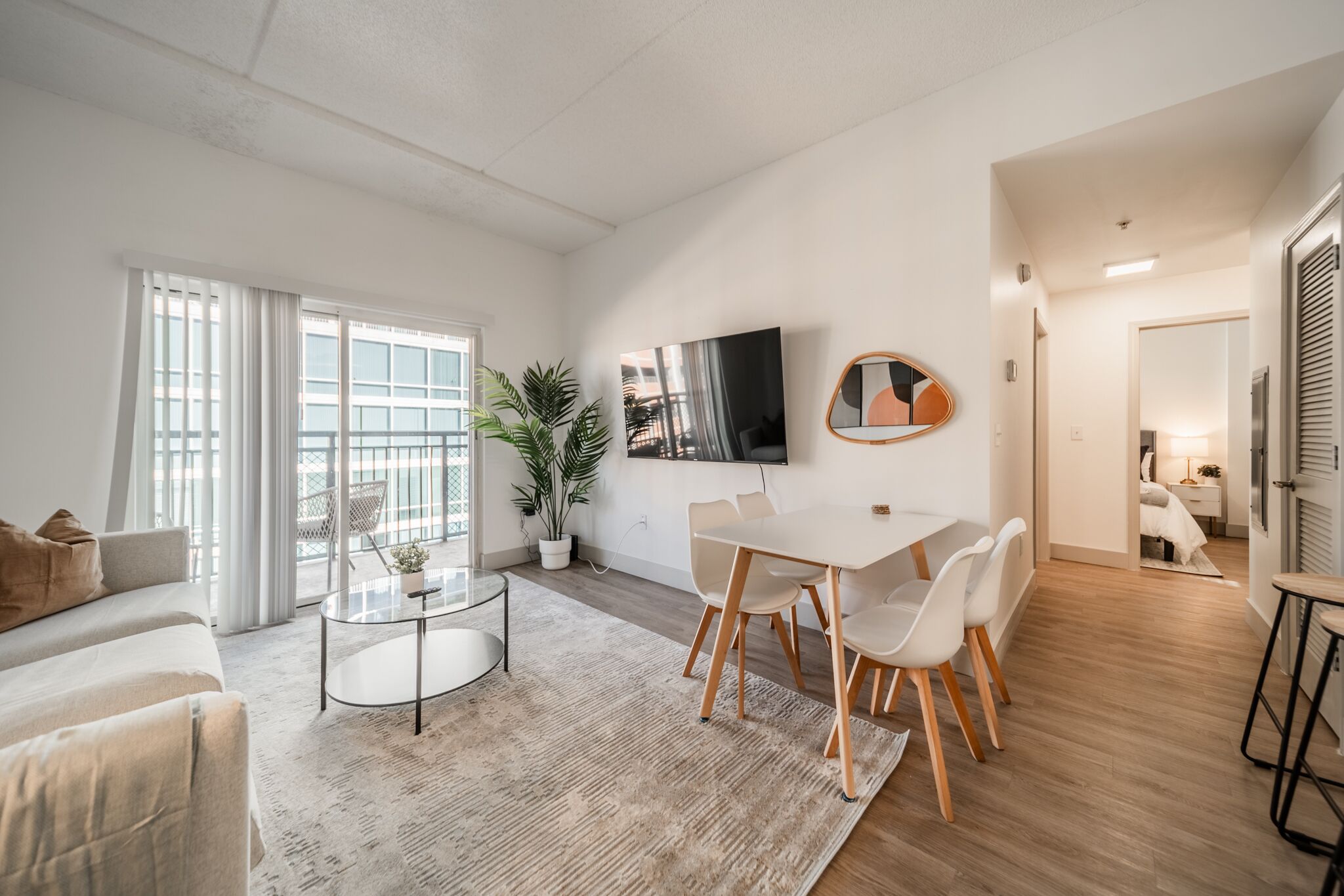 3 Beds | 2 bath | 10 mins to Spectrum Center & Bank of America Stadium