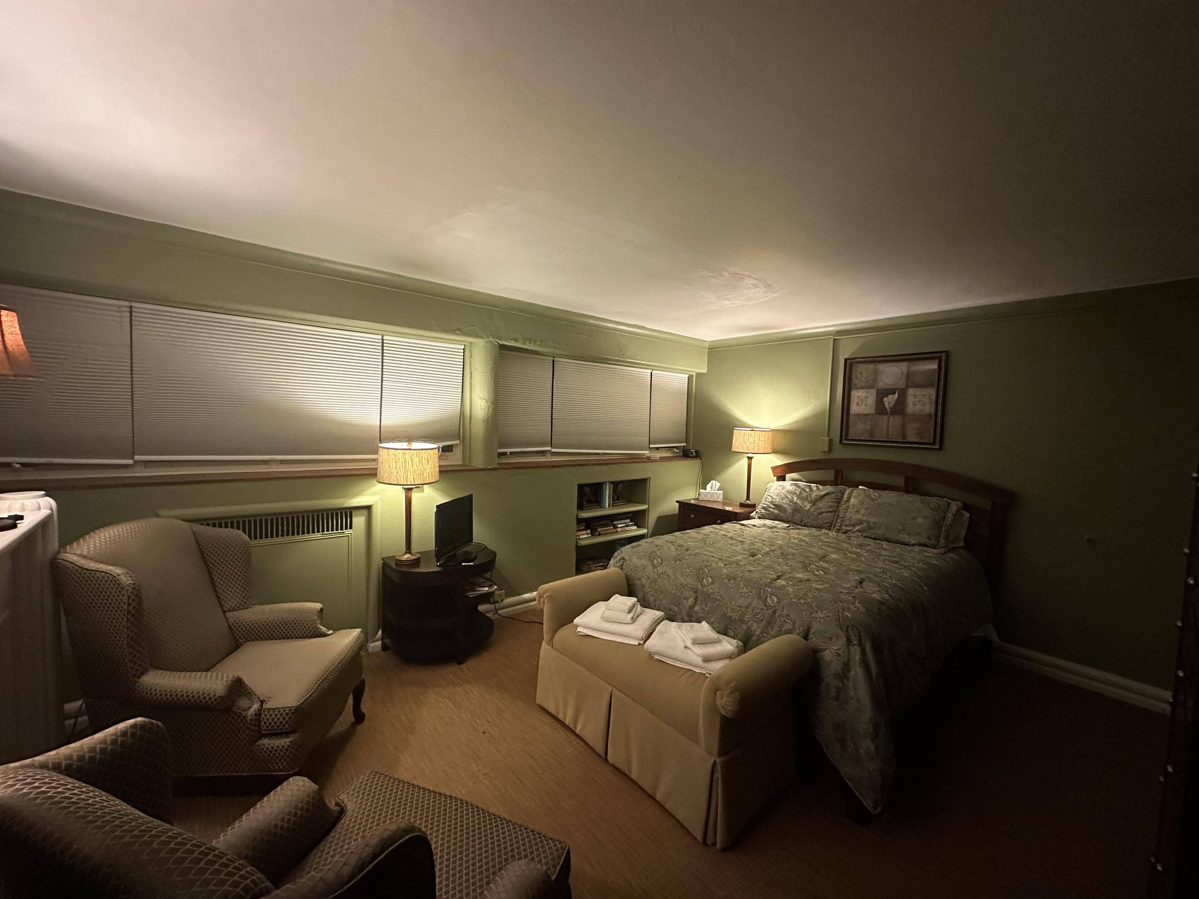 Double Room, 1 Queen Bed, Courtyard View, Ground Floor