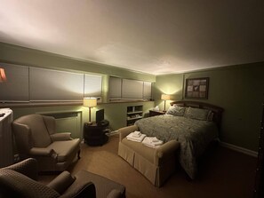 Chambre Double, 1 grand lit, vue cour intérieure, rez-de-chaussée