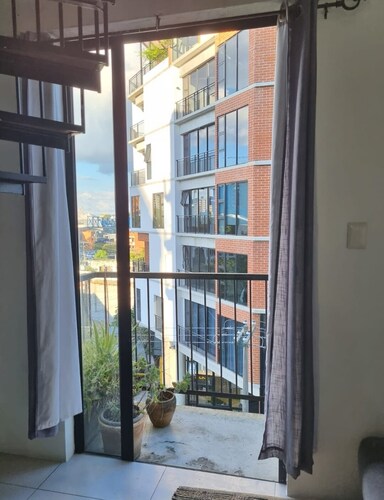 Apartamento Tipo Loft de con Cama Matrimonial y Sofá Cama