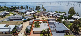 Woodlands Waterside Retreat