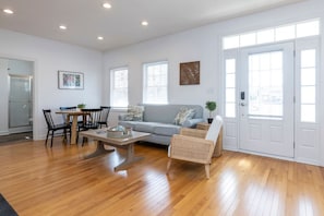 Smart-tv en een open haard