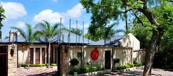 Red Apple Guest House