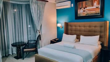 Quarto standard | 1 quarto, escrivaninha, Wi-Fi de cortesia, roupa de cama