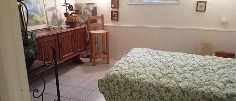 1 Schlafzimmer, WLAN, Bettwäsche