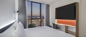 Habitació superior, 1 llit de matrimoni gran | Roba de llit hipoal·lergògena, minibar i caixa forta a l'habitació
