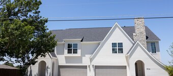 Little TX Home | 300