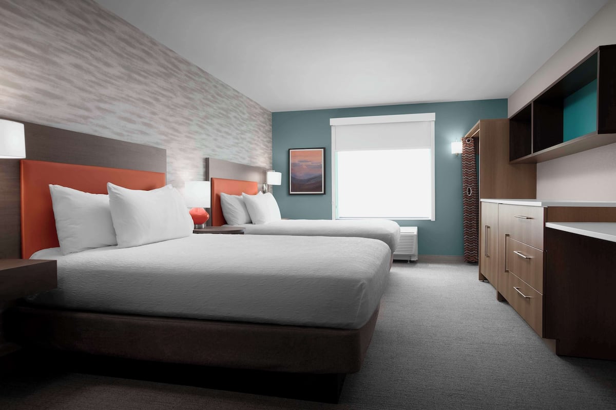 Suite, 1 King Bed, Accessible (Roll-In Shower) | Iron/ironing board, free WiFi
