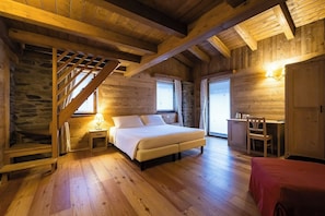 Deluxe Room | Free WiFi