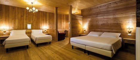 Quadruple Room | Free WiFi