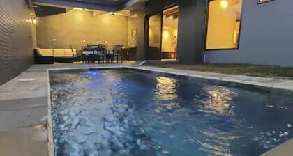 Casa Delios, Luxury Near the Airport, Private Pool