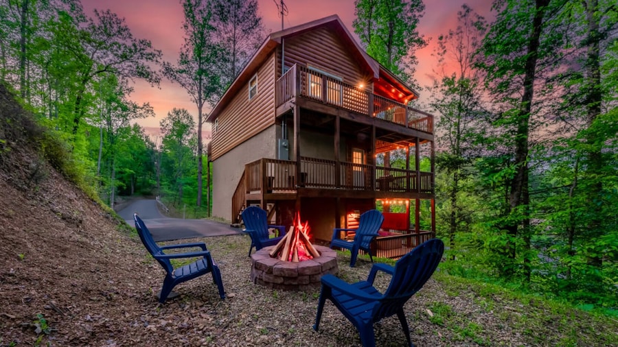 Dollywood Delights by Ghosal Luxury Lodging