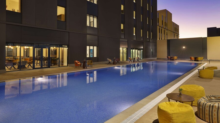 Hampton by Hilton Sharma NEOM Community 1