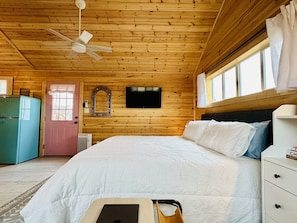 1 habitación, tabla de planchar con plancha, wifi gratis y ropa de cama 