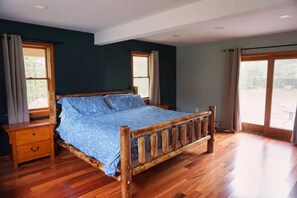 5 bedrooms, free WiFi, bed sheets