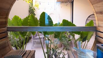 Luxury Apartment | Terrace/patio