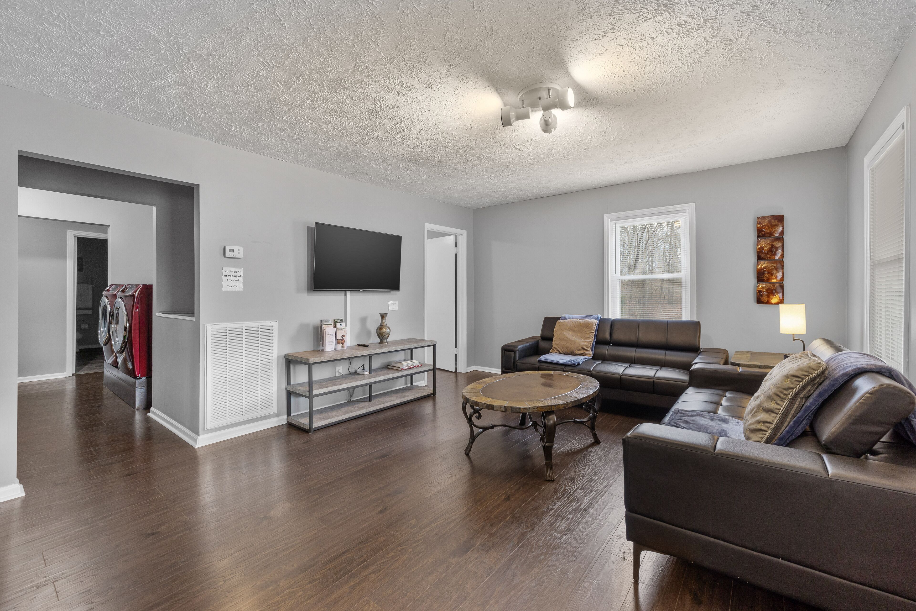 Smart TV, books, offices