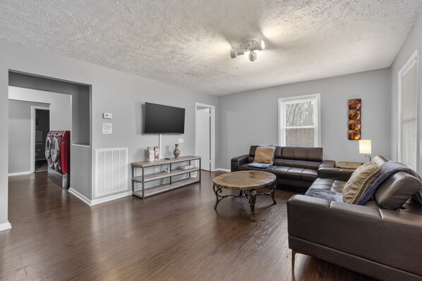 Smart TV, books, offices