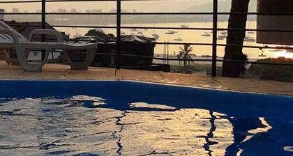 Acomchegante Apartamento em Jurere a 50 Metros da Praia