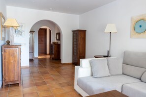TV, DVD player - 3 Bedroom Villas, Private Pool, Son Bou (Son Bou)