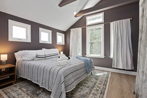 4 Schlafzimmer, Bügeleisen/Bügelbrett, WLAN, Bettwäsche