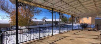 Entire walkout basement near shopping and dining

