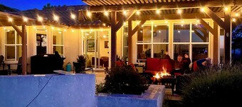 Pickleball @ Casa De-Vine in Paso Robles Wine Country, 10 Acres w/Vineyard Views