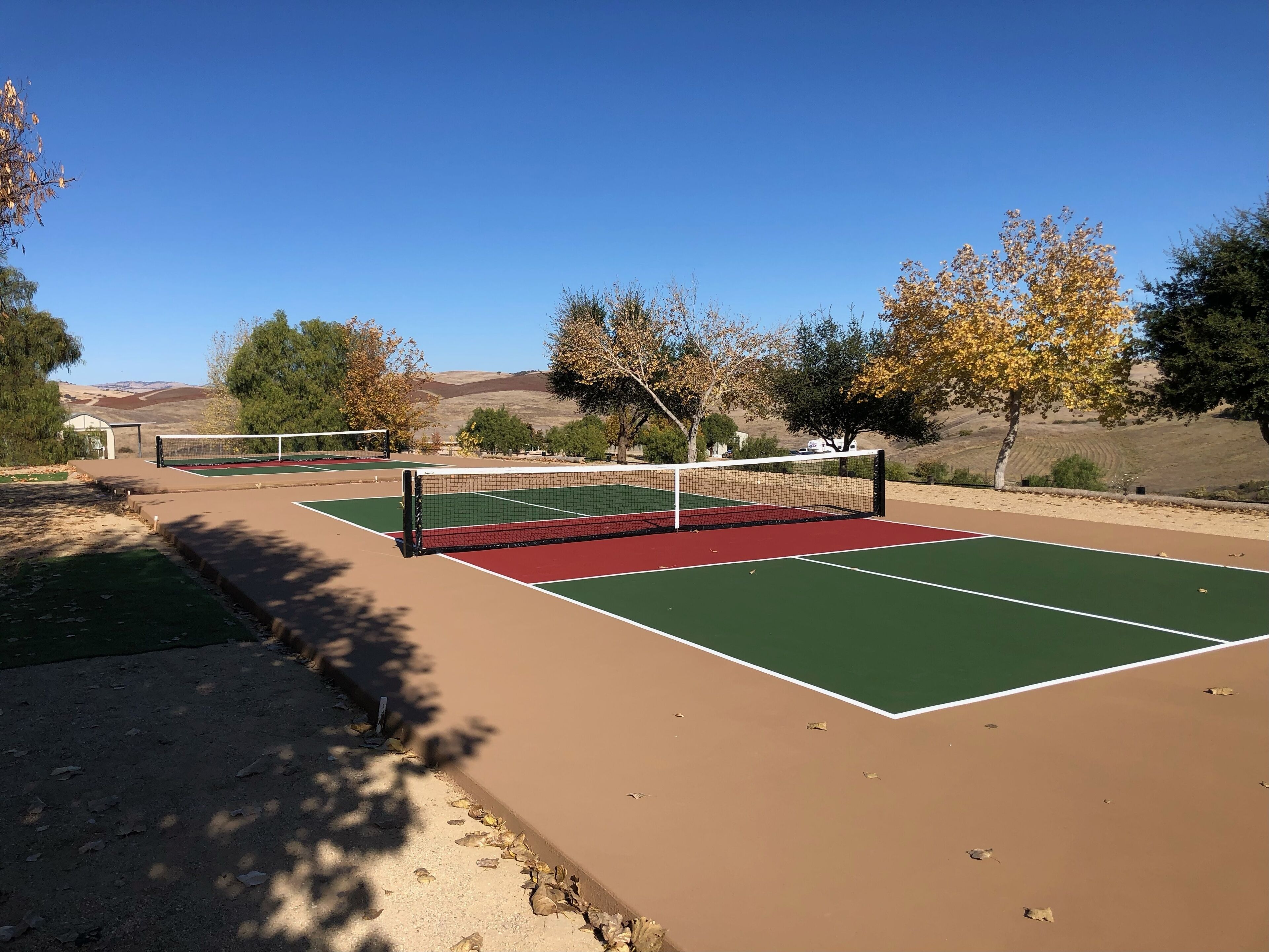 Pickleball @ Casa De-Vine in Paso Robles Wine Country, 10 Acres, Vineyard Views 