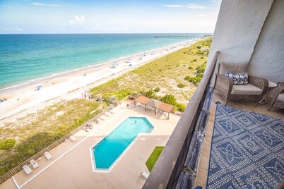 Respite by the Sea The Islander, King Bed, Oceanfront Condo, Pool, Tennis,Cabana