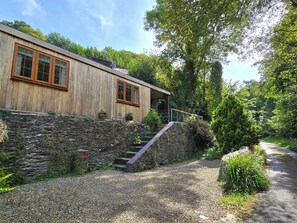 Cottage | Exterior - Ty Barddu (Newcastle Emlyn)