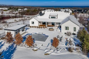 Exterior - Stunning new 5 bedroom, 5 bath home on the Escarpment! (Clarksburg)