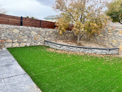 Full Home Cozy Stay on East