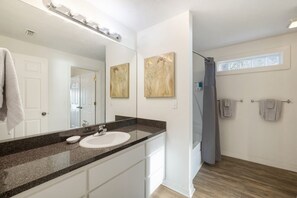 Hair dryer, towels - * Gulf view * Sunsets * King bed * Stilt house * Waterfront * (Cedar Key)