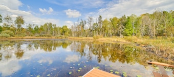 Lakefront Stephenson Retreat: Lake Access & Kayaks