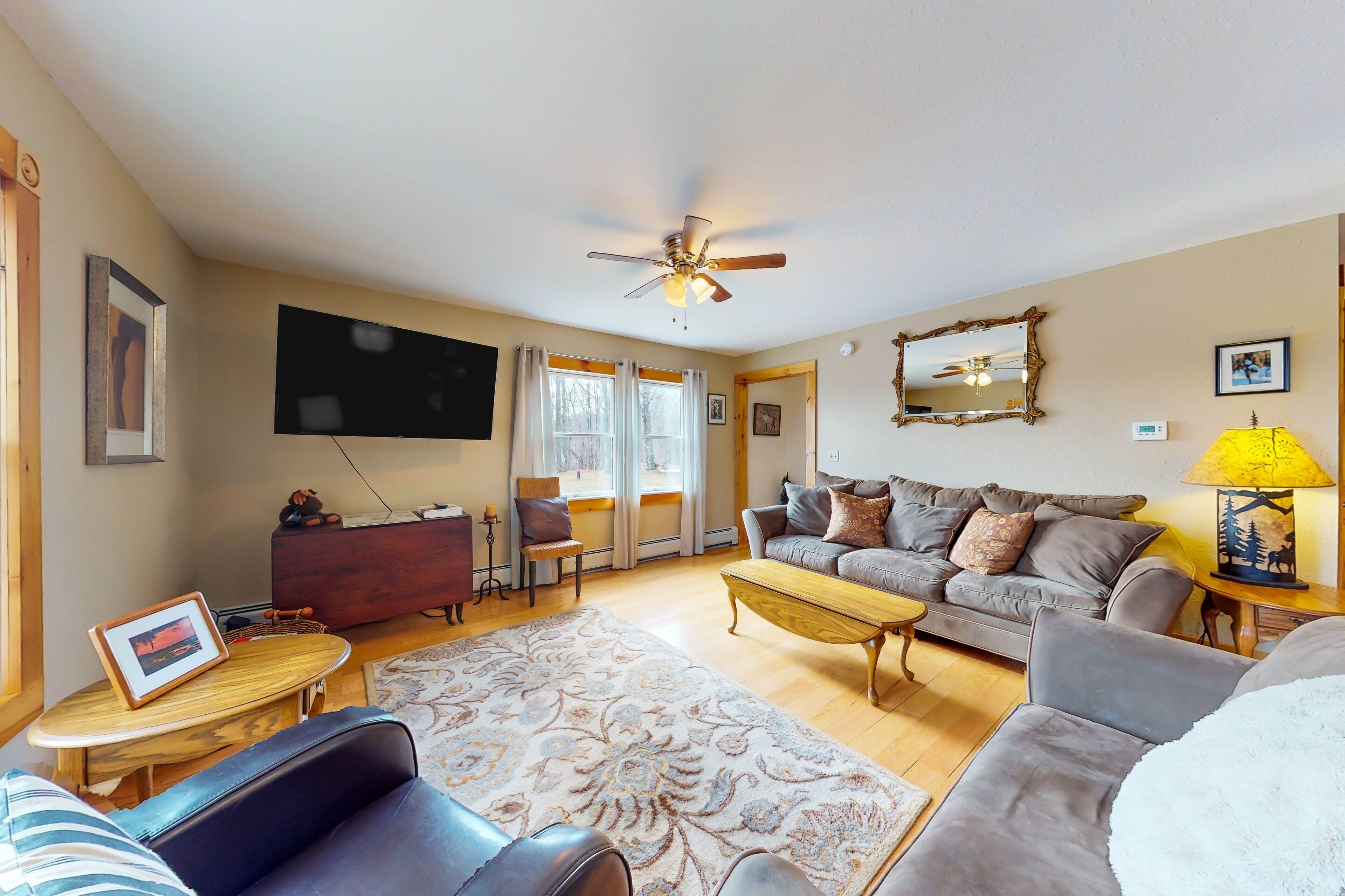 Serene dog-friendly nature retreat with large deck - near skiing, hiking & golf