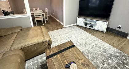 Cozy modern home close to Porcupine mountains and on snowmobile trail