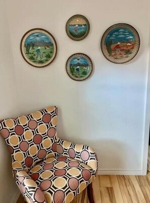 Interior - Santa & your Family coming to town? Book a 3-1! (Austin)