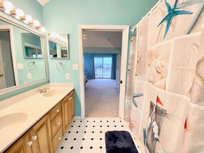 Whirlpool, Handtücher, Seife, Toilettenpapier
