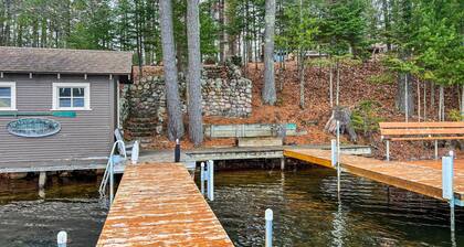 Sprawling lakeside home with dock, kayaks, pool table, fireplace, grill, & AC