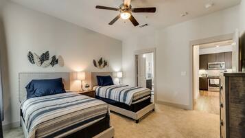 2 bedrooms, desk, iron/ironing board, free WiFi