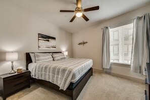 2 bedrooms, desk, iron/ironing board, free WiFi - 25% Off Luxury 2BD Apt W.Cityline Dr Richardson RD075 (Richardson)